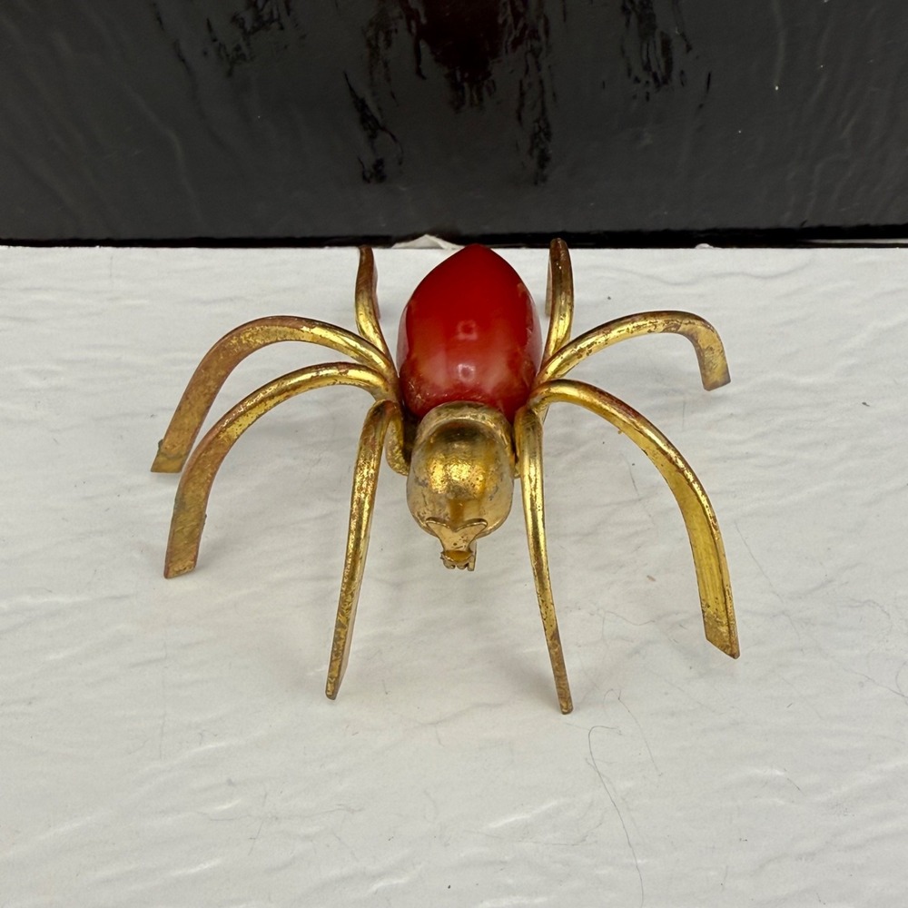 Vintage Estate Spider Brooch Gold Tone Red Acrylic Bug Insect Pin